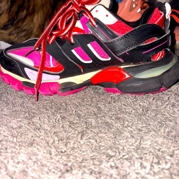 Balenciaga track runners Pink and Black worn twice 
Size:37 - Picture 1 of 3